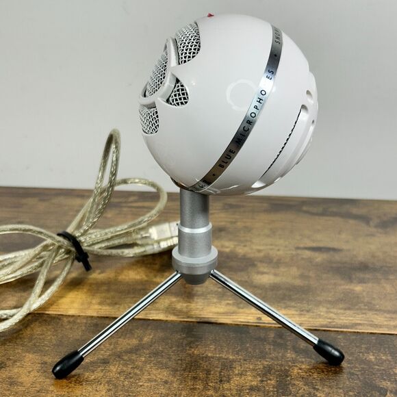 LOGITECH WHITE BLUE SNOWBALL ICE PLUG AND PLAY USB MICROPHONE - Picture 12 of 13